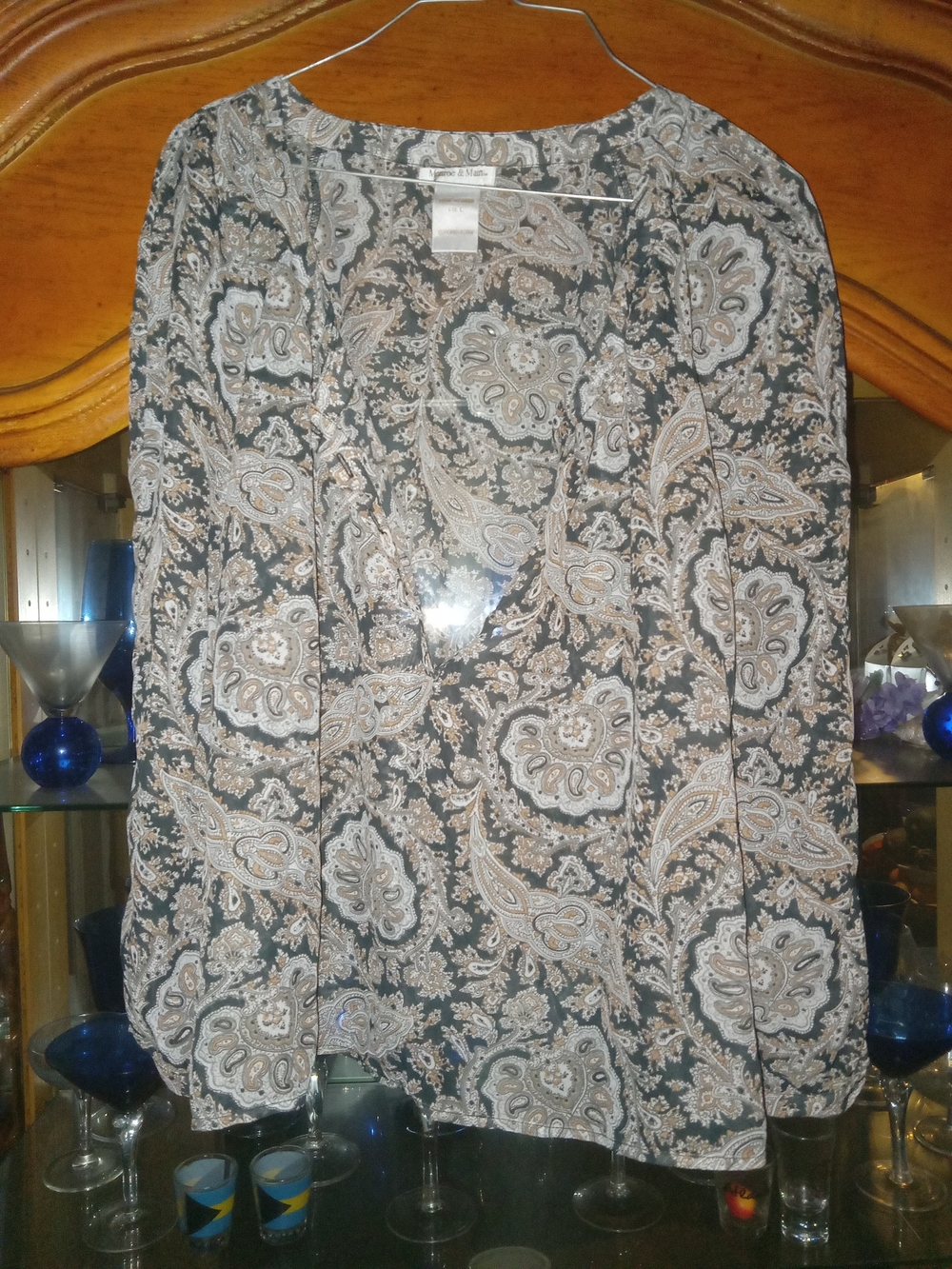 Monroe & Main Paisley V-Neck Long Sleeve Blouse - Black & Cream